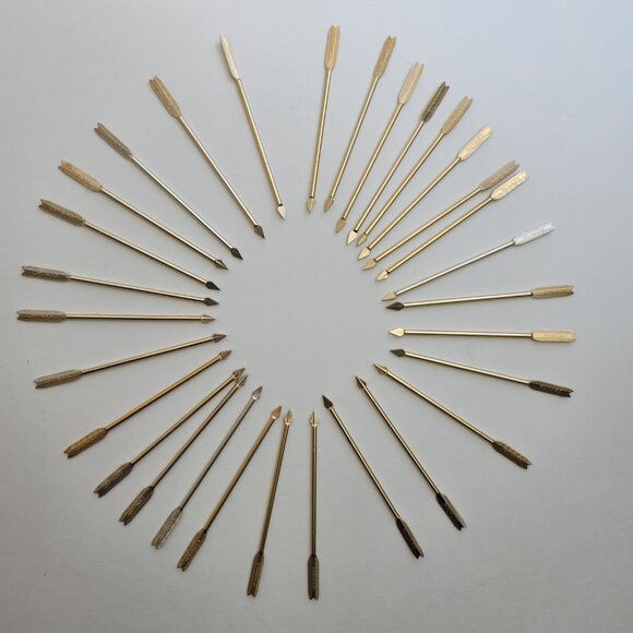 Cunard Gold-Tone Aluminum Cocktail Swizzle Hors D'oeuvres Arrow Picks Set of 30 - Picture 1 of 7